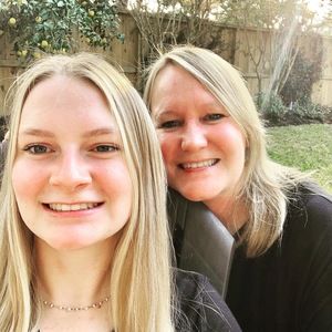 Meet your Posher, Debbie